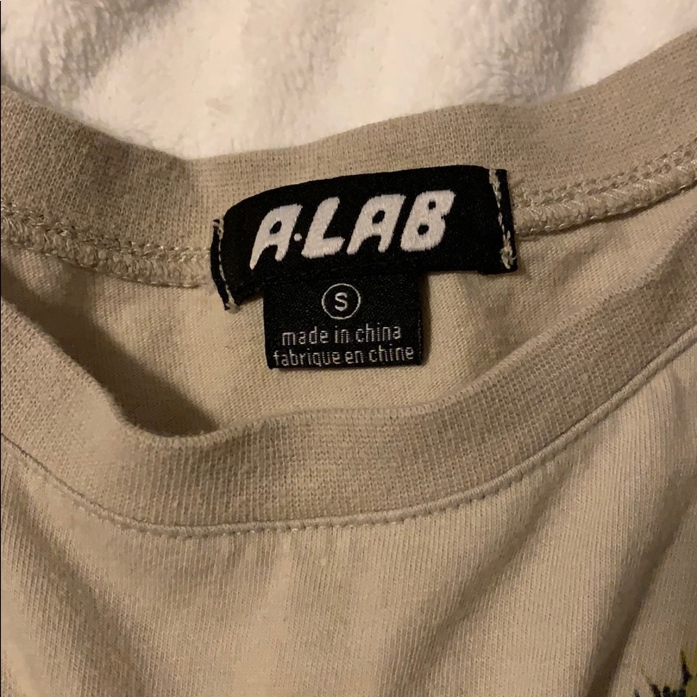 Top - Picture 3 of 5